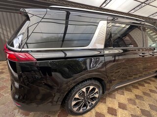 2022 Kia Carnival IV, чёрный, 4350000 рублей, вид 5