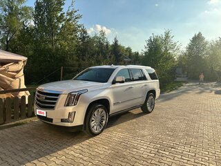 2018 Cadillac Escalade IV, белый, 4950000 рублей, вид 1