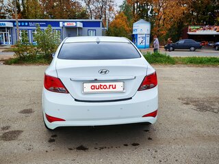 2015 Hyundai Solaris I Рестайлинг, белый, 1030000 рублей, вид 3