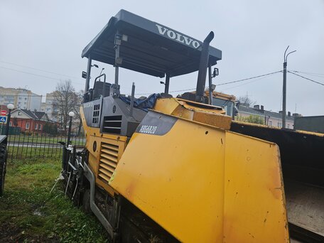 2011 Volvo Асфальтоукладчики, жёлтый, 9500000 рублей, вид 2