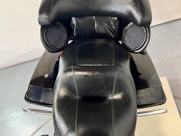 2012 Harley-Davidson Electra Glide, серебристый, 749000 рублей - вид 8