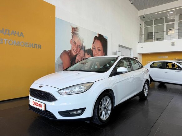 2018 Ford Focus III Рестайлинг, белый, 1239000 рублей