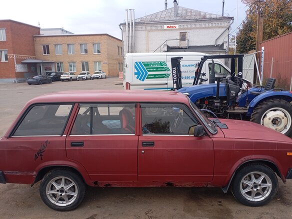2011 Lada (ВАЗ) 2104, красный, 90000 рублей - вид 1