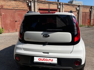 2018 Kia Soul II Рестайлинг, белый, 1699000 рублей, вид 3