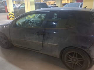 2006 Volkswagen Golf V, чёрный, 320000 рублей, вид 3