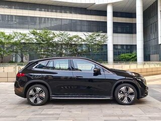2025 Mercedes-Benz EQE SUV 500, чёрный, 7290750 рублей, вид 4