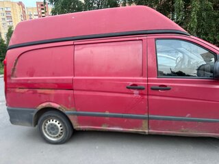 2005 Mercedes-Benz Vito II (W639), красный, 475000 рублей, вид 3