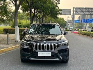 2022 BMW X1 Long 20Li sDrive II (F48) Рестайлинг, чёрный, 1850000 рублей, вид 2