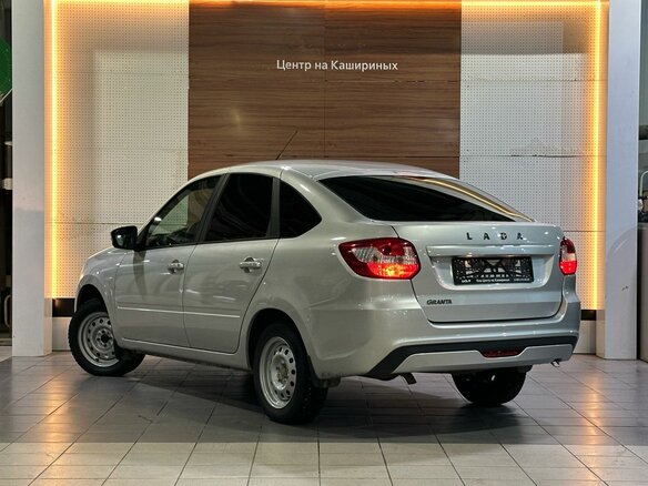 2024 Lada (ВАЗ) Granta I Рестайлинг, белый, 800000 рублей - вид 5