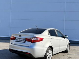 2014 Kia Rio III, серебристый, 750000 рублей, вид 5