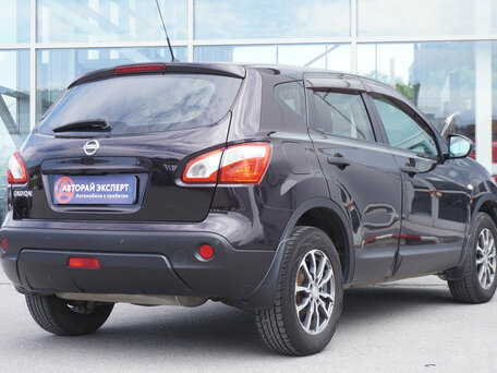 2010 Nissan Qashqai I Рестайлинг, фиолетовый, 850000 рублей, вид 5