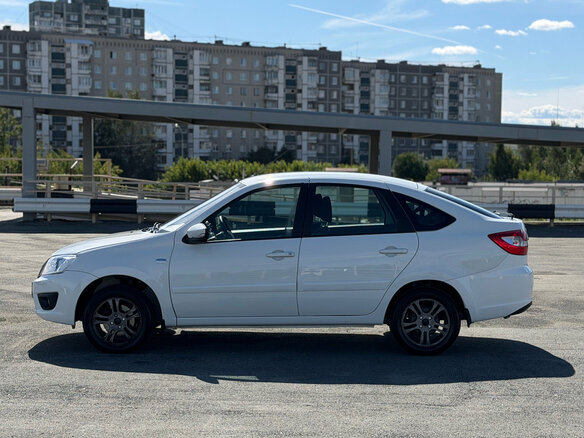 2015 Lada (ВАЗ) Granta I, белый - вид 9