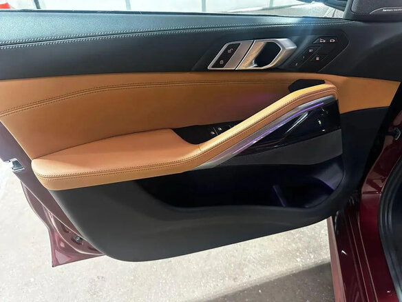 2024 BMW X6 40i III (G06) Рестайлинг, красный, 11267740 рублей - вид 20