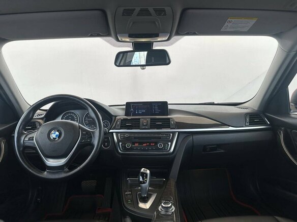 2012 BMW 3 серии 328i VI (F3x), красный, 1630000 рублей - вид 4