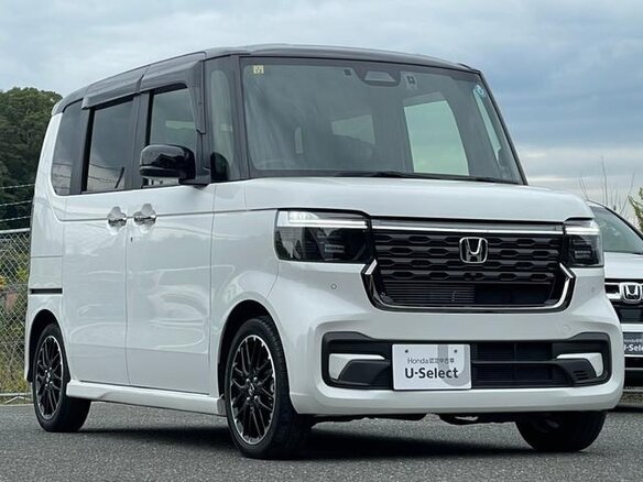 2023 Honda N-BOX III, белый, 1050000 рублей