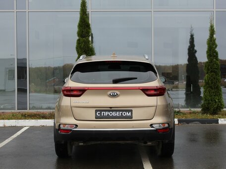 2018 Kia Sportage IV Рестайлинг, золотистый, 1930000 рублей, вид 5