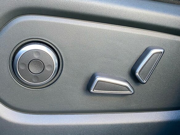 2026 Changan Qiyuan Q07 31.7 kWh, чёрный, 3790000 рублей - вид 25