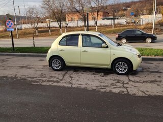 2004 Nissan Micra III (K12), зелёный, 420000 рублей, вид 2