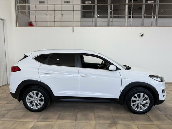 2020 Hyundai Tucson III Рестайлинг, белый, 2700000 рублей - вид 4
