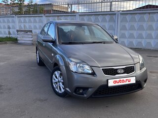 2010 Kia Rio II Рестайлинг, серебристый, 460000 рублей, вид 1