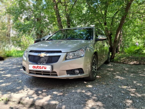2012 Chevrolet Cruze I, бежевый, 610000 рублей