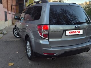 2011 Subaru Forester III Рестайлинг, серебристый, 1450000 рублей, вид 5