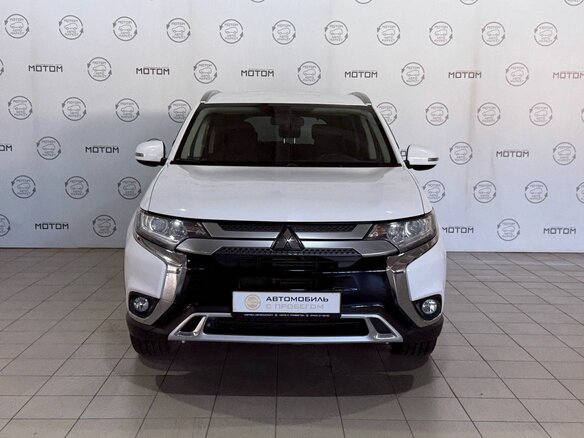 2019 Mitsubishi Outlander III Рестайлинг 3, белый - вид 6