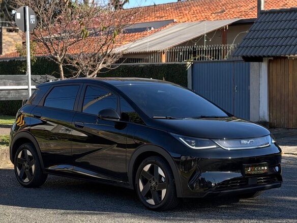 2026 BYD Dolphin 45.12 kWh I Рестайлинг, чёрный, 1500000 рублей - вид 2