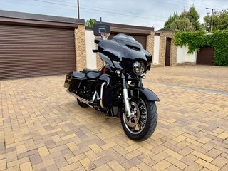 2019 Harley-Davidson Street Glide, чёрный, 1950000 рублей, вид 5