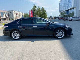2018 Toyota Camry VIII (XV70), синий, 2500000 рублей, вид 4