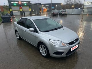 2010 Ford Focus II Рестайлинг, серебристый, 330000 рублей, вид 4