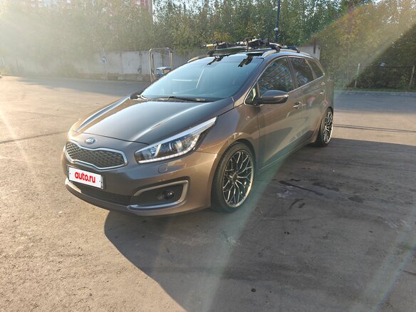 2018 Kia Ceed II Рестайлинг, коричневый, 1700000 рублей - вид 12
