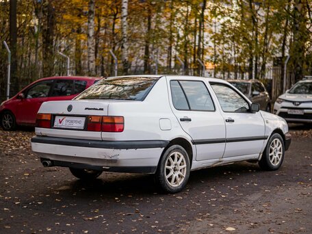 1992 Volkswagen Vento, белый, 98000 рублей, вид 2