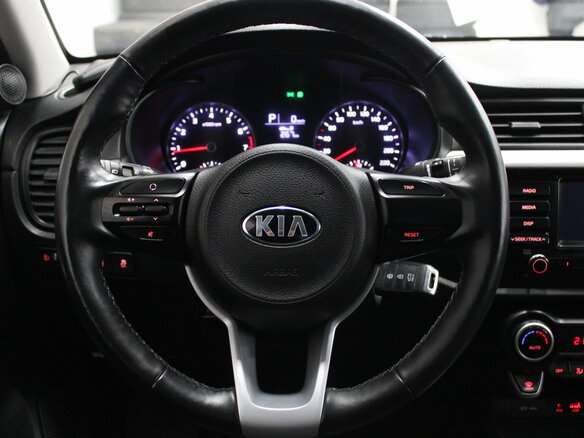 2019 Kia Rio IV, чёрный - вид 8