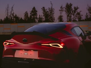 2022 Toyota Supra V (A90), красный, 6000000 рублей, вид 3