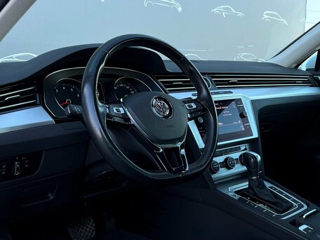2018 Volkswagen Passat B8, белый, 2099600 рублей, вид 5