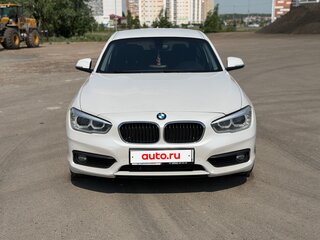 2017 BMW 1 серии 118i II (F20/F21) Рестайлинг 2, белый, 1550000 рублей, вид 2