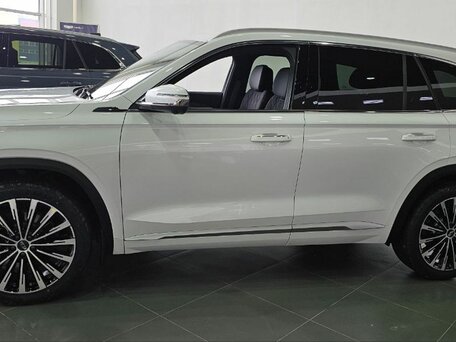 2026 Geely Monjaro I, белый, 4899990 рублей, вид 4