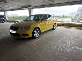 2010 Skoda Octavia RS II Рестайлинг, жёлтый, 935000 рублей, вид 1