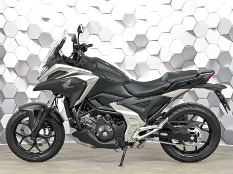2021 Honda NC 750X, чёрный, 1089000 рублей, вид 4