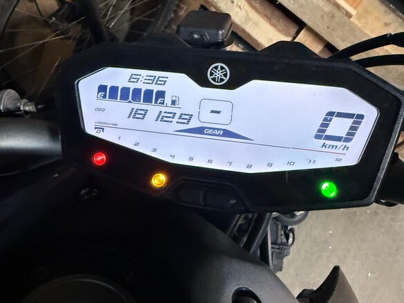 2015 Yamaha MT-07 (FZ-07), серый, 590000 рублей - вид 5