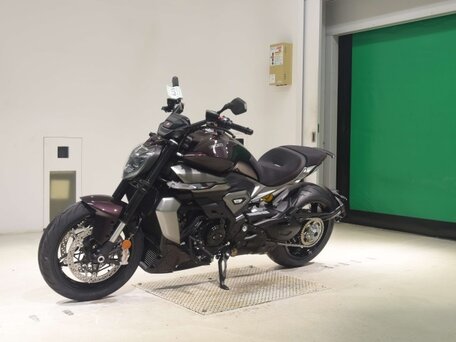 2026 Ducati Diavel V4, фиолетовый, 3250000 рублей, вид 2