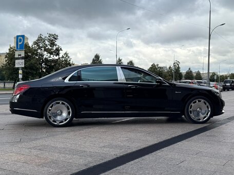 2016 Mercedes-Benz Maybach S-Класс 500 I (X222), чёрный, 3350000 рублей, вид 4