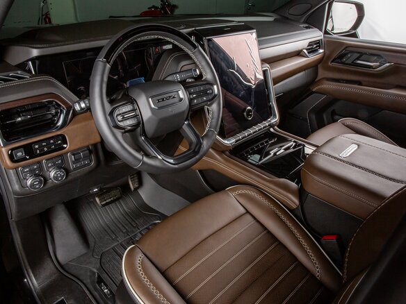 2026 GMC Yukon V Рестайлинг, чёрный, 19948000 рублей - вид 13