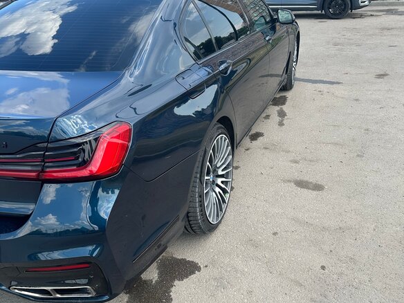 2014 BMW 7 серии 750i xDrive V (F01/F02/F04) Рестайлинг, синий, 2300000 рублей - вид 5