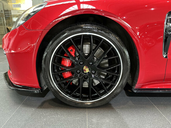 2019 Porsche Panamera GTS II, красный, 8590000 рублей - вид 17