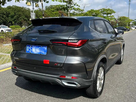 2021 Changan Auchan Changxing, серебристый, 1160000 рублей, вид 2