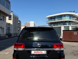 2016 Toyota Land Cruiser 200 Series Рестайлинг 2, чёрный, 5990000 рублей, вид 5