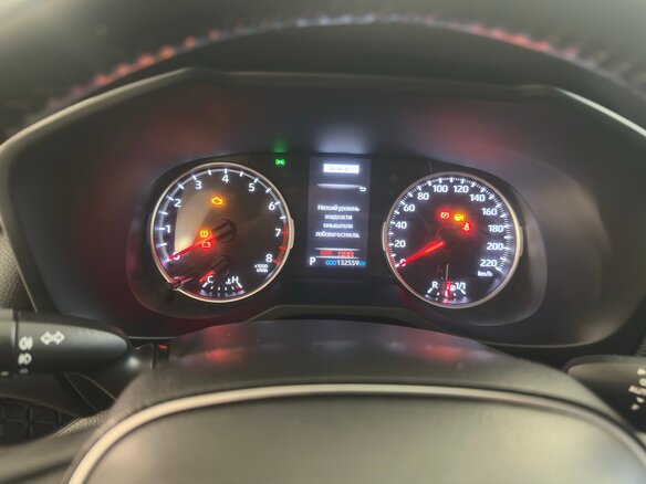 2021 Toyota RAV4 V (XA50), белый, 3100000 рублей - вид 4