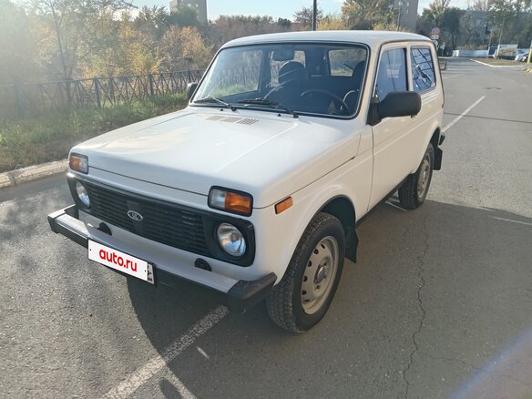 2012 Lada (ВАЗ) 2121 (4x4) I Рестайлинг, белый, 415000 рублей - вид 2